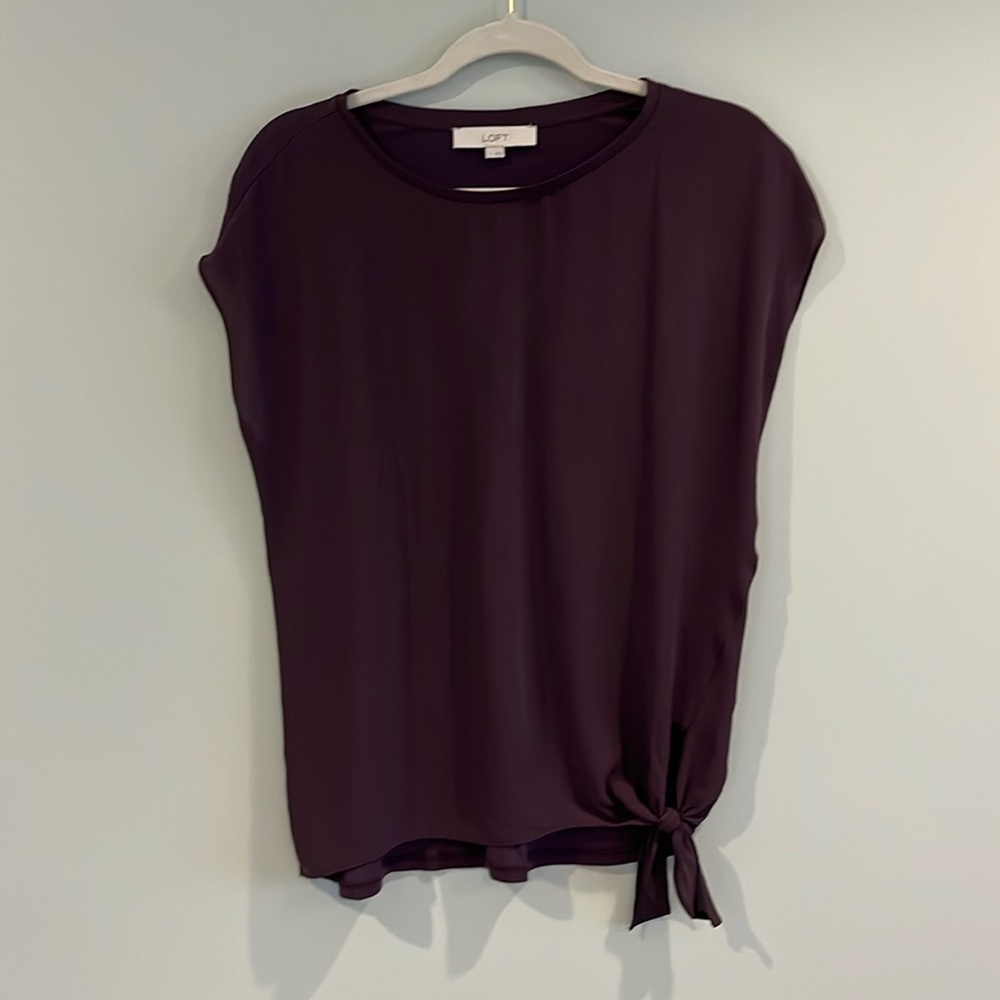 Women”s Loft sleeveless shirt. Never worn.